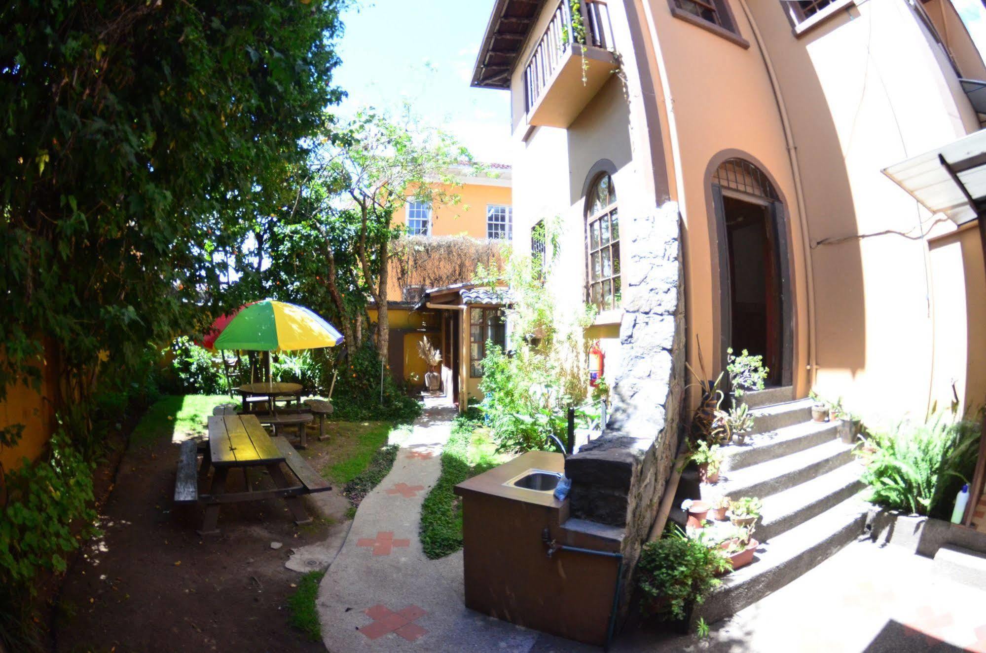 קיטו Arupo Bed And Breakfast מראה חיצוני תמונה