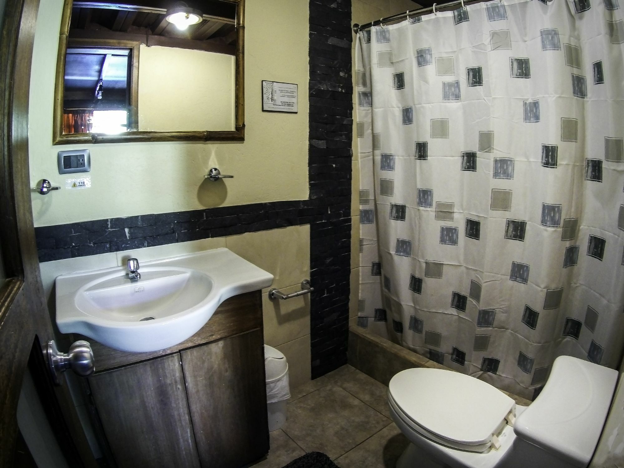 קיטו Arupo Bed And Breakfast מראה חיצוני תמונה